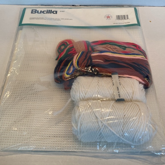 NIP & Vintage 1970s Bucilla Up The Chimney Centerpiece - Picture 6 of 6